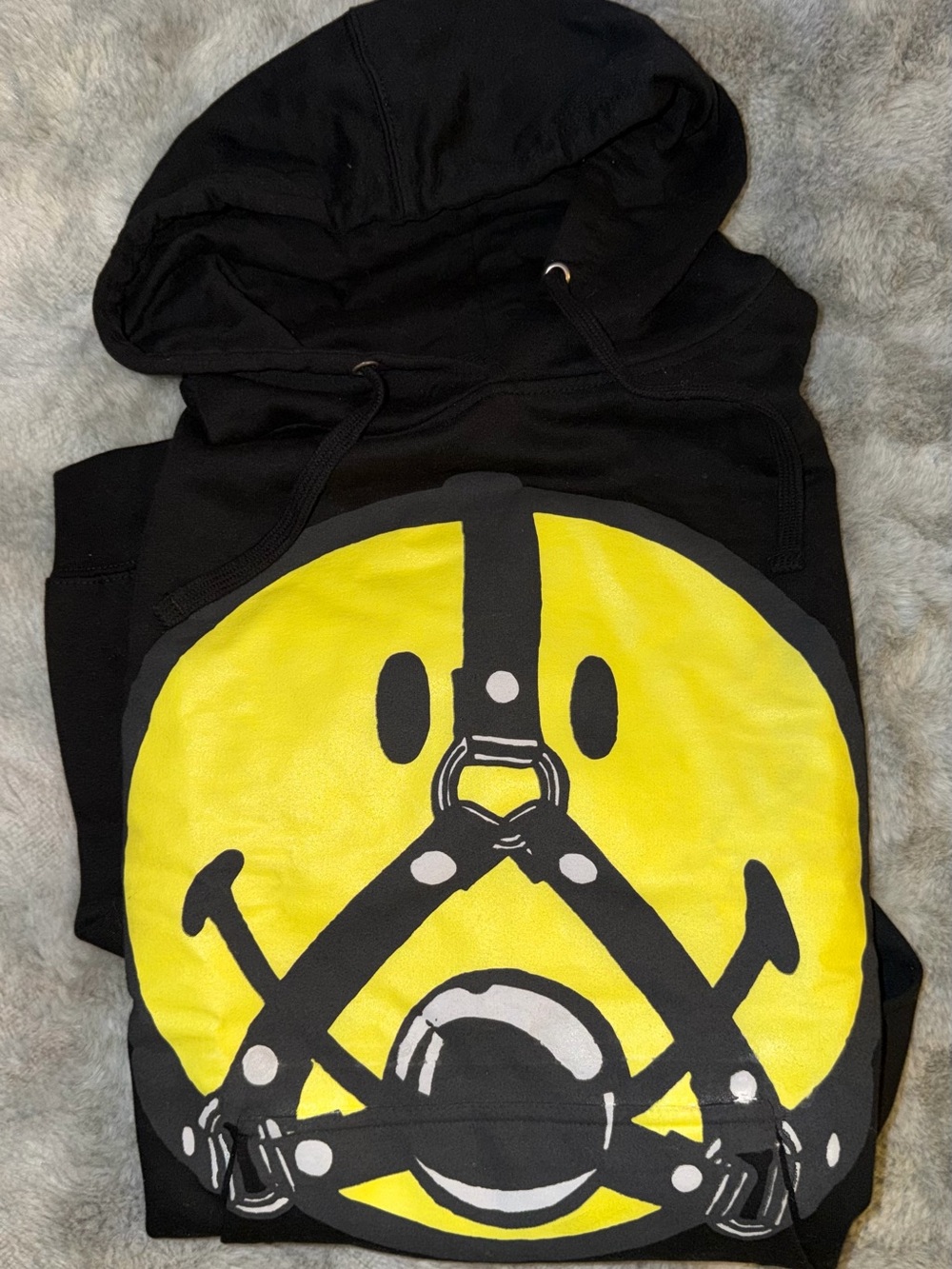New Chinatown Market Black Hoodie w. Yellow Smiley Face Graphic Mens Size Small
